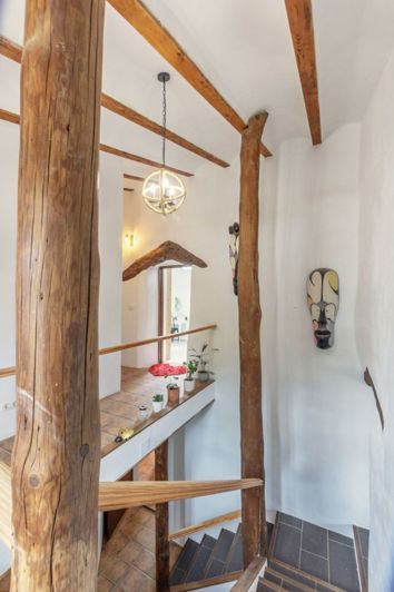 Image No.25-8 Bed Country Property for sale