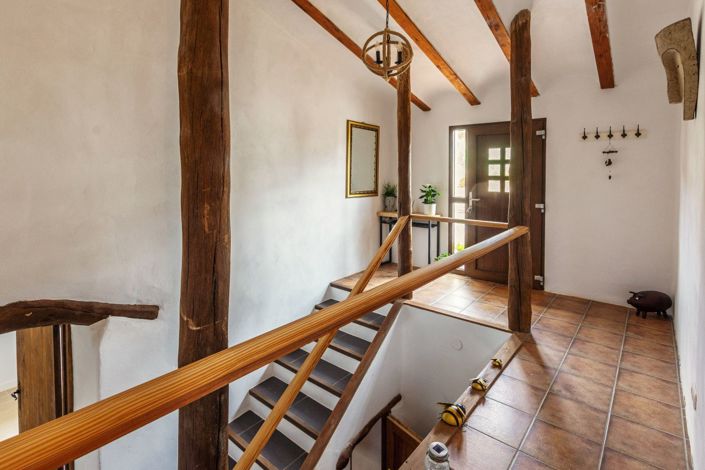 Image No.29-8 Bed Country Property for sale