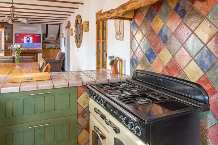 Image No.6-8 Bed Country Property for sale