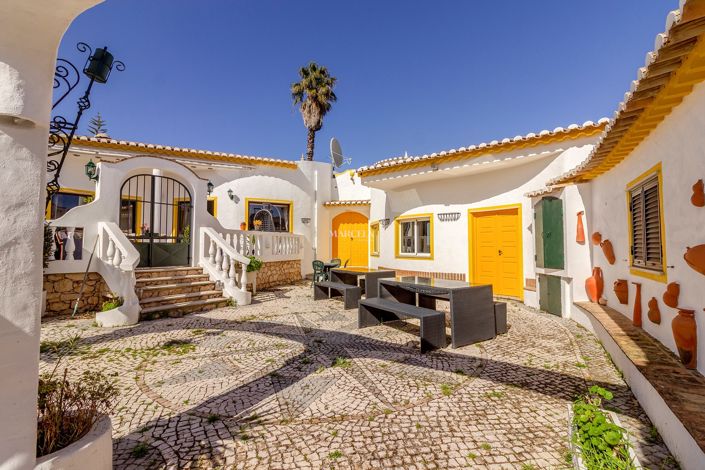 Image No.1-Propriété de 6 chambres à vendre à Praia da Luz