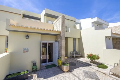 1 - Lagos, Maison de ville