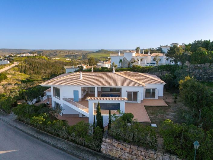 Image No.1-Villa de 4 chambres à vendre à Vila do Bispo