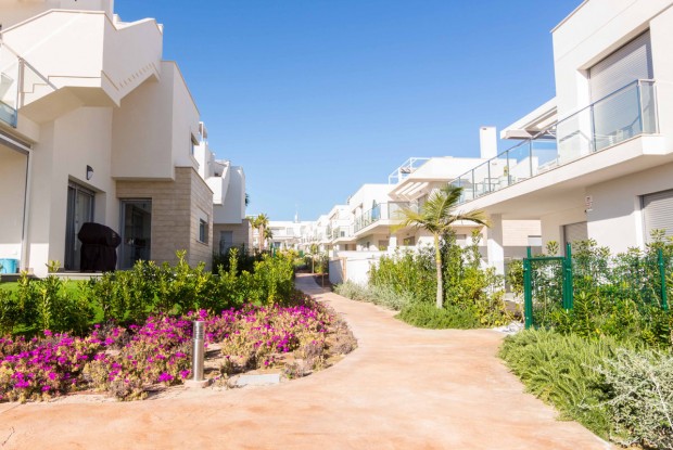 Image No.2-2 Bed Bungalow for sale