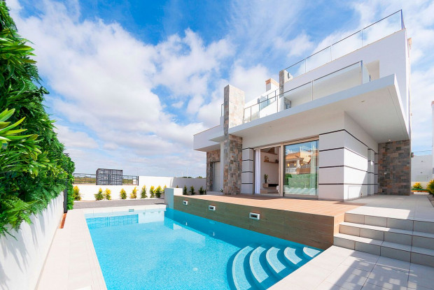 Image No.10-3 Bed Villa for sale