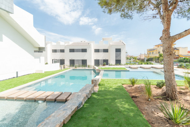 Image No.12-3 Bed Bungalow for sale