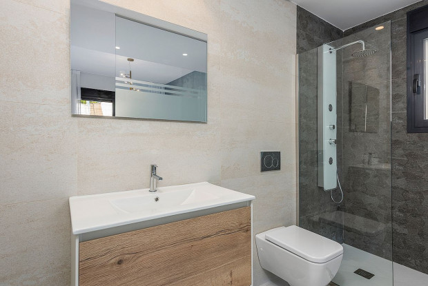 Image No.6-2 Bed Bungalow for sale