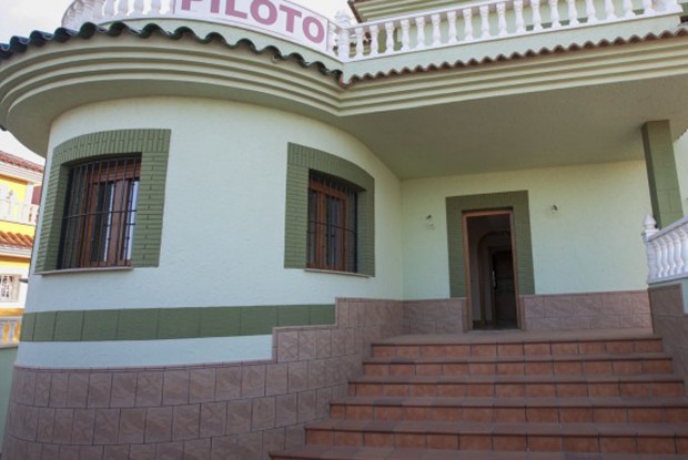 Image No.2-3 Bed Villa for sale