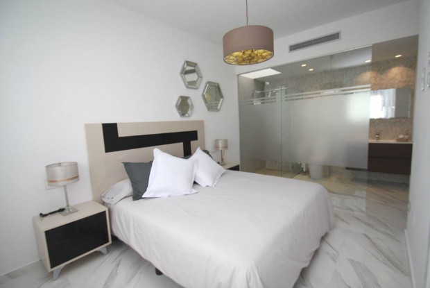 Image No.5-2 Bed Bungalow for sale