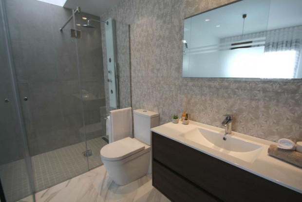 Image No.6-2 Bed Bungalow for sale