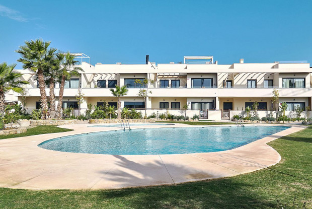 Image No.15-2 Bed Bungalow for sale