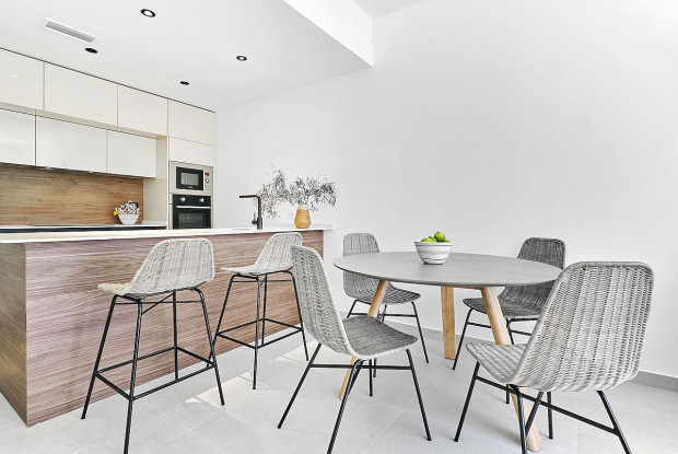 Image No.8-2 Bed Bungalow for sale