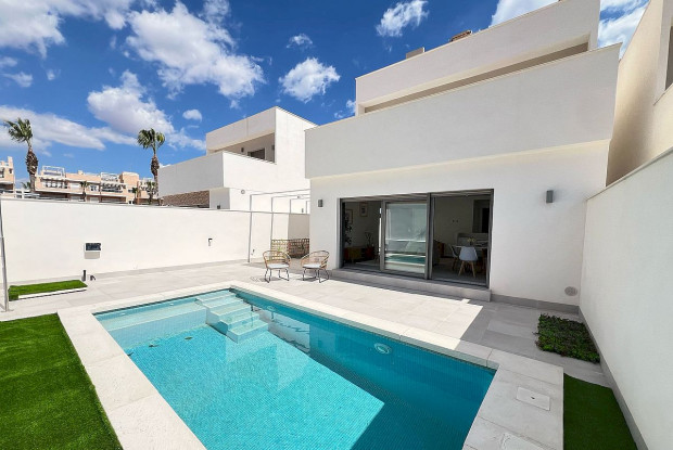 Image No.1-3 Bed Villa for sale