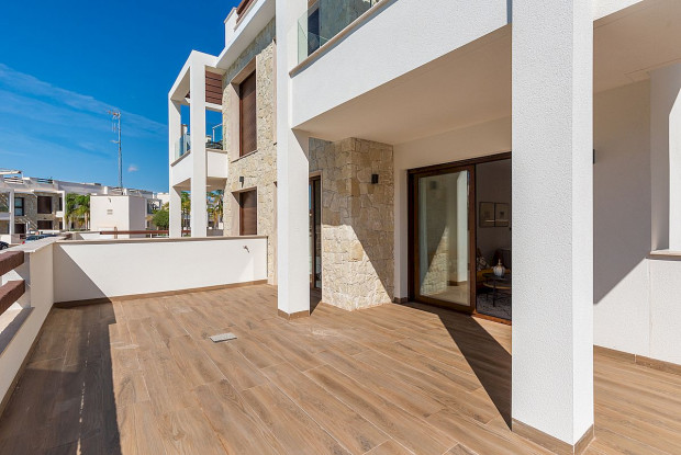 Image No.20-2 Bed Bungalow for sale