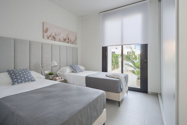 Image No.4-2 Bed Townhouse for sale