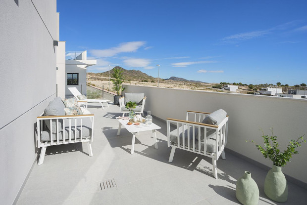 Image No.9-2 Bed Townhouse for sale