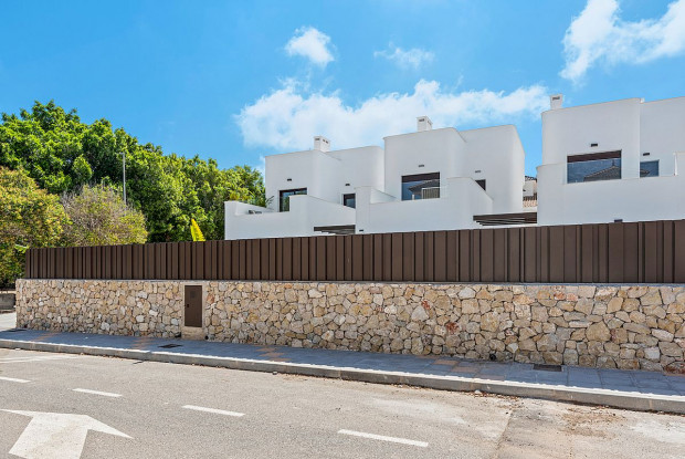 Image No.15-3 Bed Villa for sale