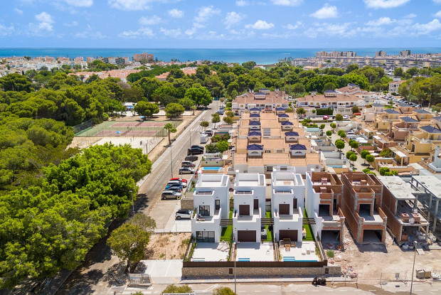 Image No.2-3 Bed Villa for sale