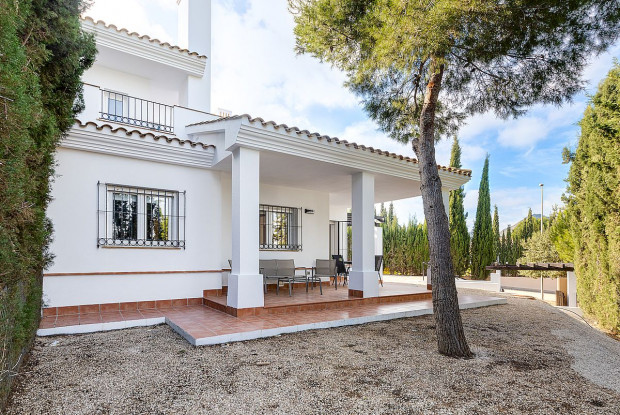 Image No.14-3 Bed Villa for sale