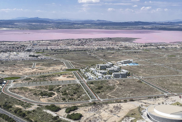 Image No.15-2 Bed Apartment for sale