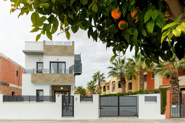 Image No.17-3 Bed Villa for sale