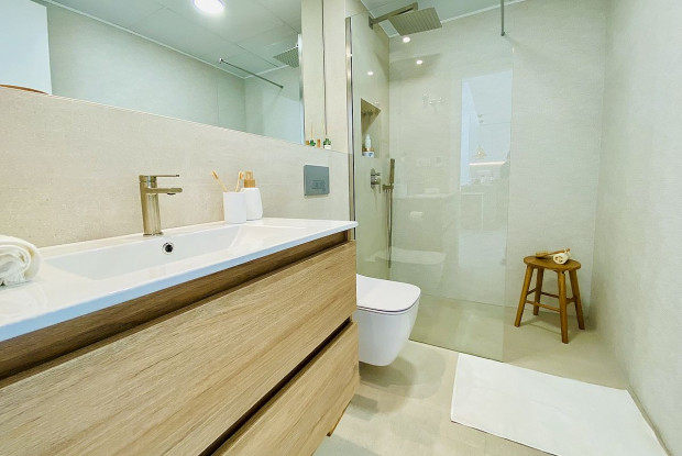 Image No.17-2 Bed Bungalow for sale