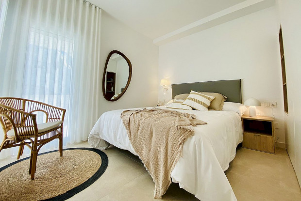 Image No.5-2 Bed Bungalow for sale