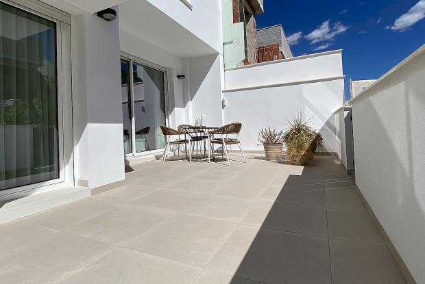 Image No.8-2 Bed Bungalow for sale