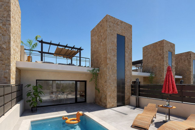 Image No.2-3 Bed Villa for sale