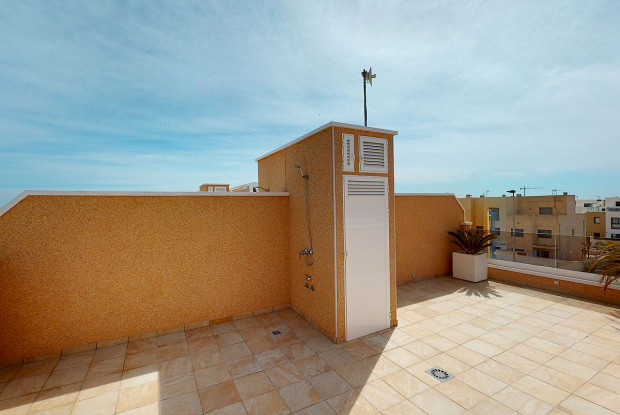 Image No.9-3 Bed Townhouse for sale