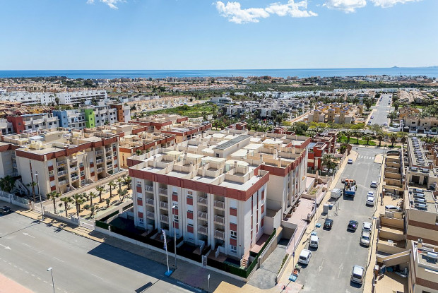 Image No.2-Appartement de 2 chambres à vendre à Orihuela Costa