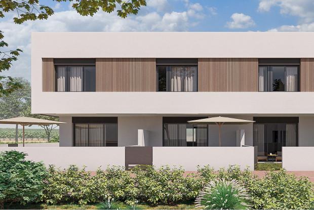 Image No.1-3 Bed Townhouse for sale