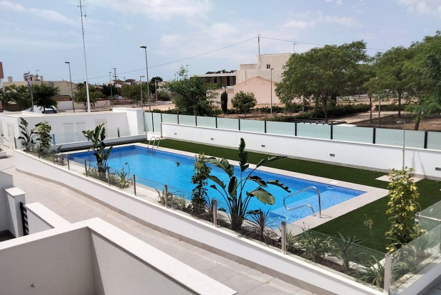 Image No.10-2 Bed Bungalow for sale