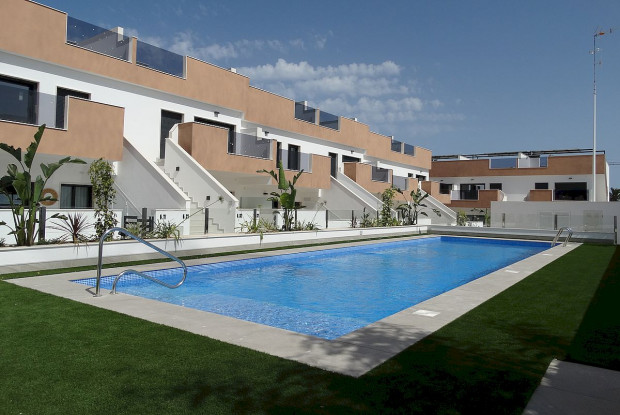 Image No.1-2 Bed Bungalow for sale