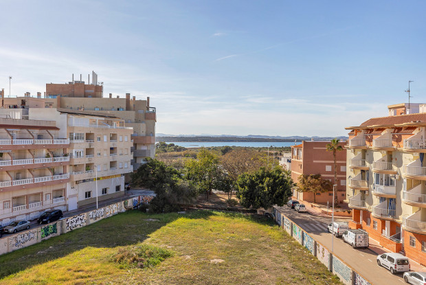Image No.1-4 Bed Townhouse for sale
