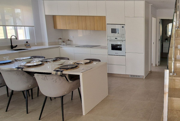 Image No.3-Chalet de 4 chambres à vendre à Bigastro