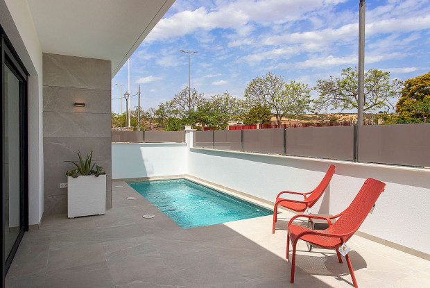 Image No.10-3 Bed Chalet for sale