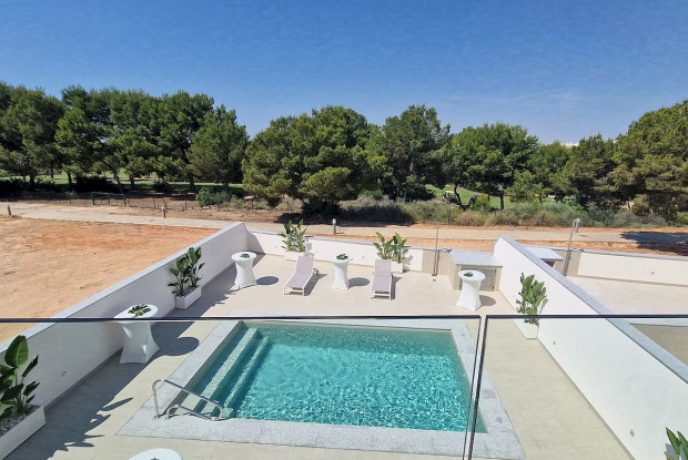 Image No.10-3 Bed Villa for sale