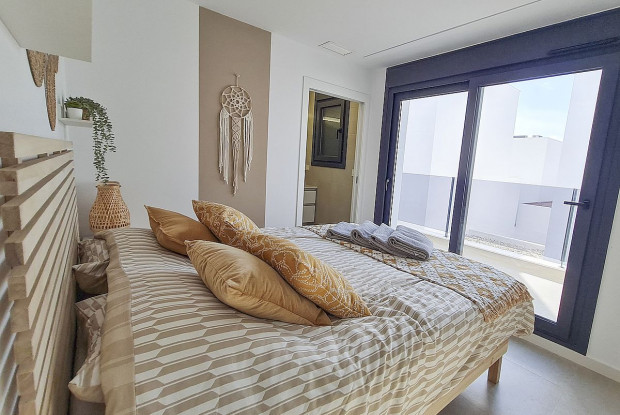 Image No.5-3 Bed Chalet for sale