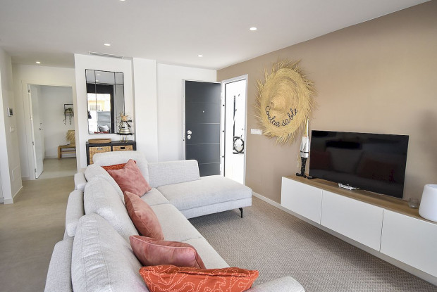 Image No.7-3 Bed Chalet for sale