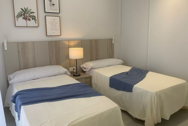 Image No.4-3 Bed Chalet for sale