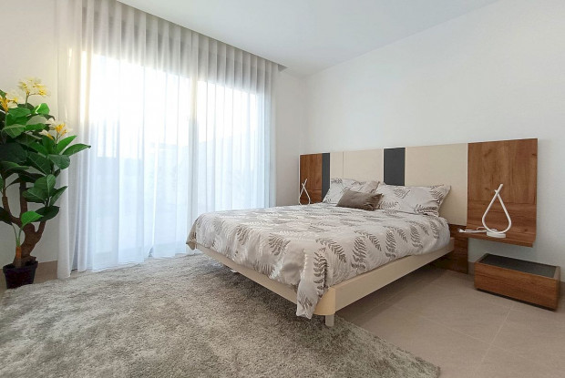 Image No.4-3 Bed Chalet for sale