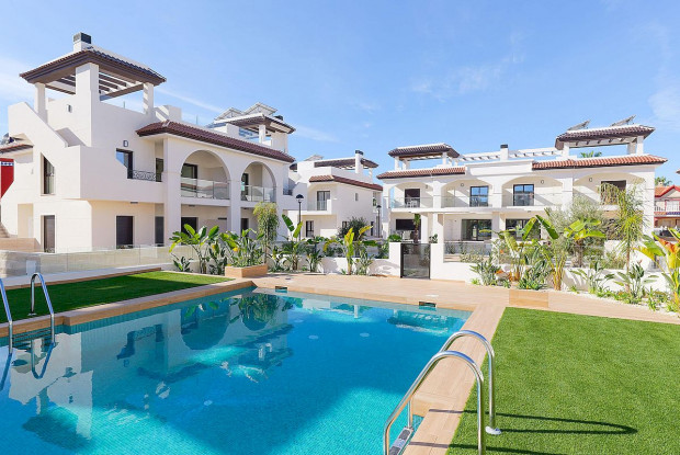 Image No.1-3 Bed Townhouse for sale