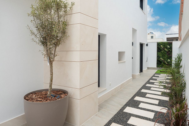 Image No.16-3 Bed Chalet for sale