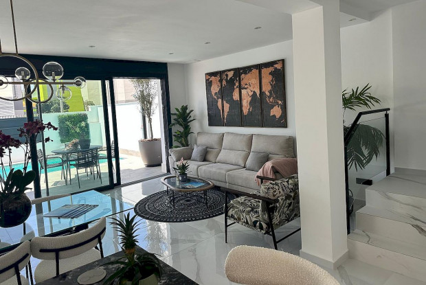 Image No.19-3 Bed Chalet for sale