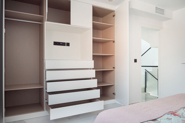 Image No.21-3 Bed Chalet for sale