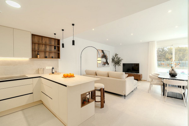 Image No.7-3 Bed Chalet for sale