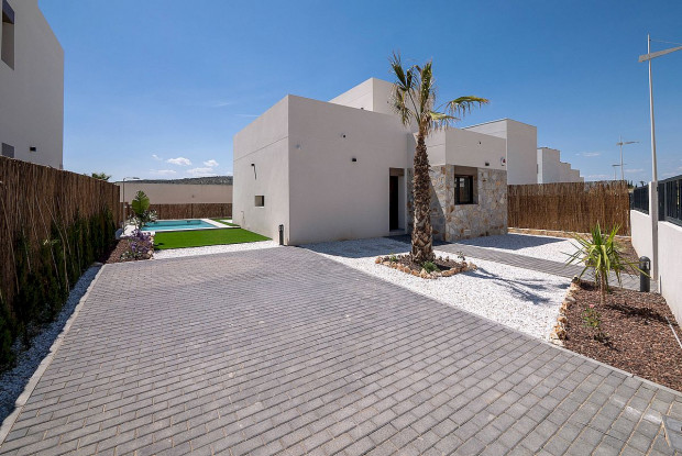 Image No.9-3 Bed Villa for sale