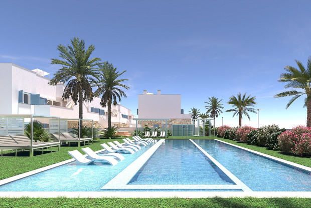 Image No.25-3 Bed Townhouse for sale