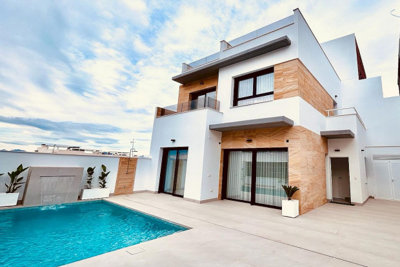 3 Bed Chalet for sale