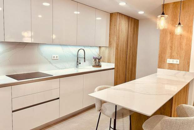 Image No.3-3 Bed Chalet for sale